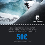Gutschein von Alpin Loacker mit Bergsteiger im Eishöhlenmotiv, 50 € Wert, ideal für Outdoor-Fans. Einlösbar im Online-Shop, flexible Geschenkidee ohne Zusatzgebühren.