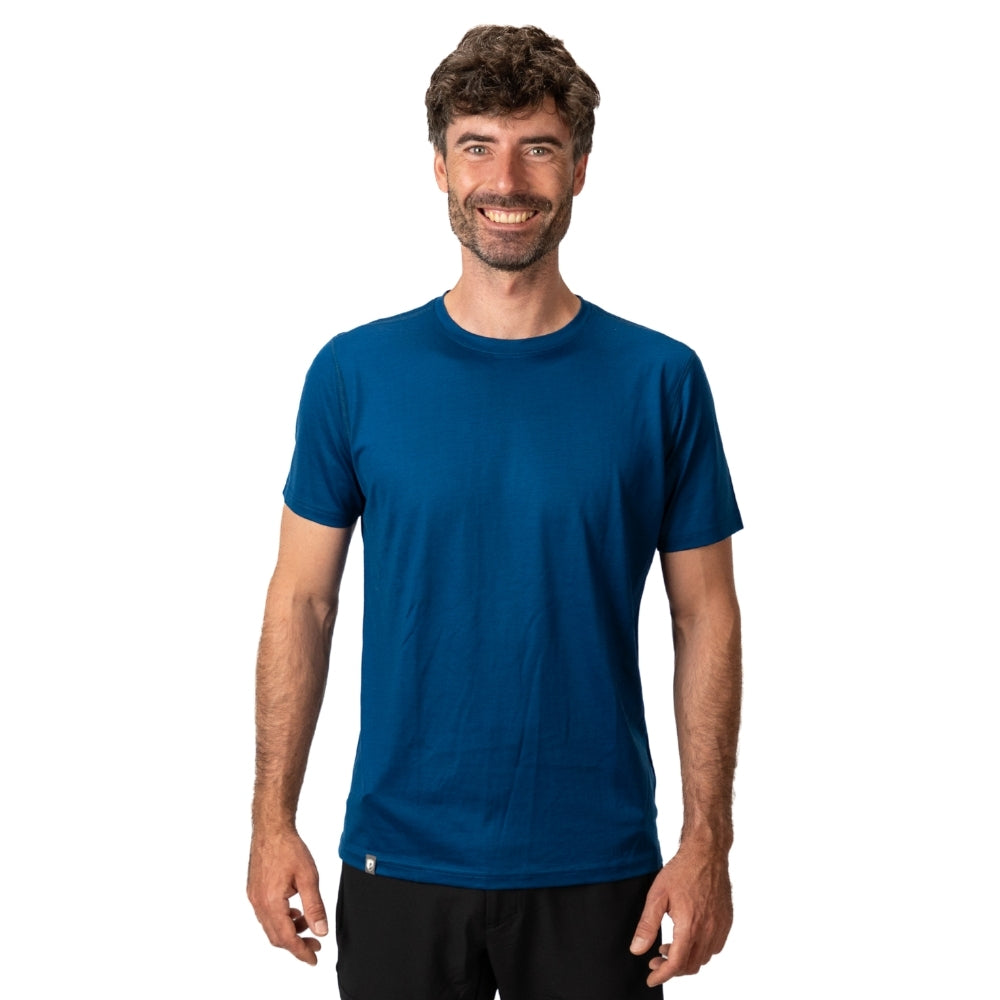 m² - ultrafein, ideal für Outdoor-Aktivitäten, temperaturregulierend und geruchsneutral. Perfekt für empfindliche Haut und sportlichen Komfort.