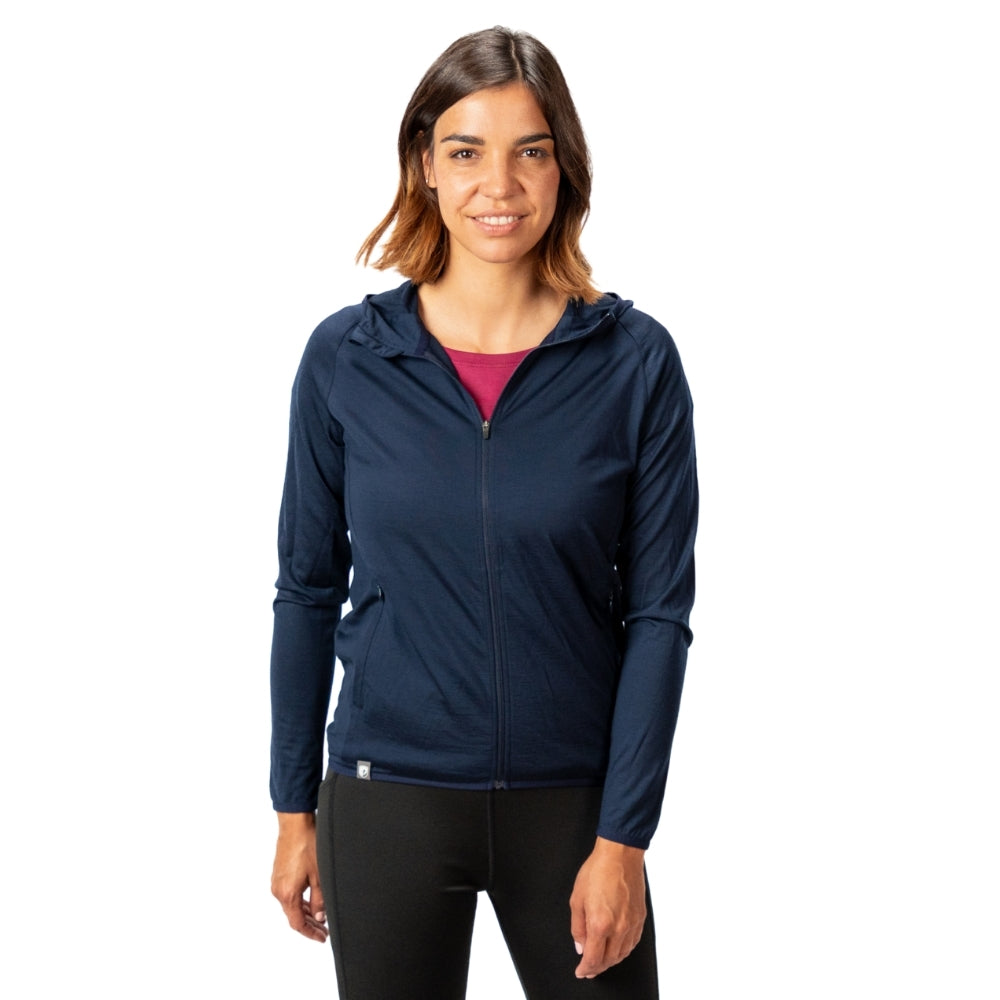 m² - ultrafein, sportlich geschnitten, ideal für Outdoor-Abenteuer und Alltag, zeigt Komfort und Funktionalität.