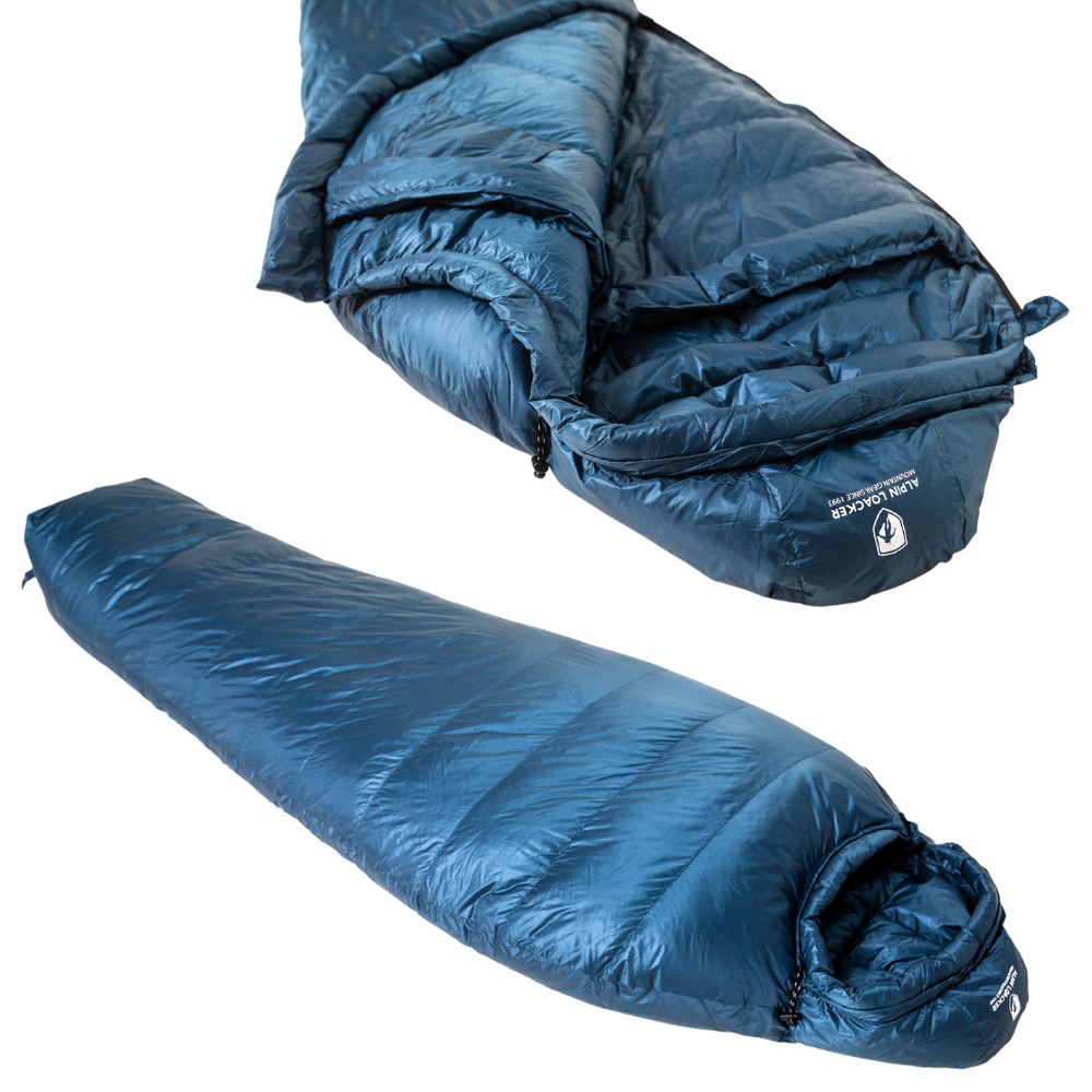 3-Jahreszeiten Schlafsack Bundle: Ein blauer Schlafsack auf weißem Hintergrund, ideal für Outdoor-Abenteuer mit Daunenfüllung für optimale Wärme bis 0°C.