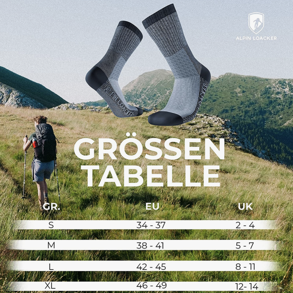 Merino Wandersocken Classic Herren & Damen auf einem Hügel getragen, ideal für Outdoor-Abenteuer, bietet Komfort und Strapazierfähigkeit dank hohem Merinowolle-Anteil.