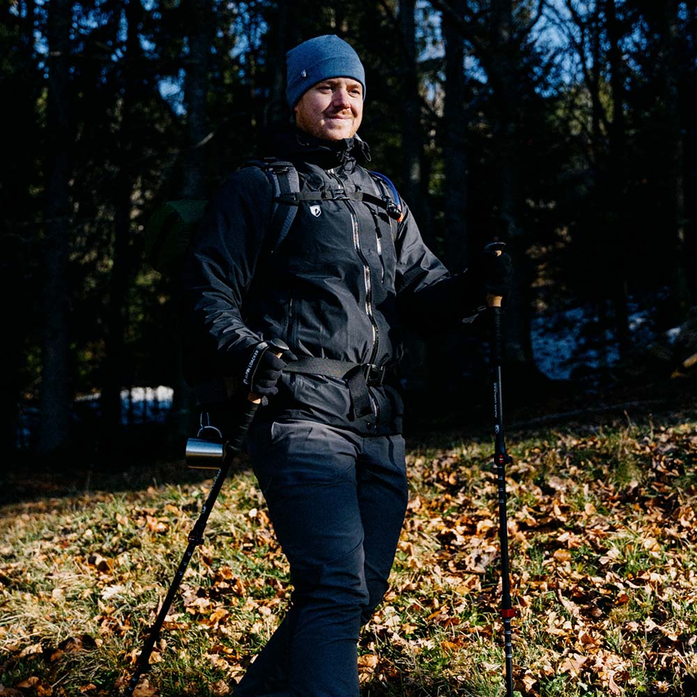Merino Handschuhe mit Touch Funktion, ideal für Outdoor-Aktivitäten; robust und bequem, mit Touch-Funktion an Daumen und Zeigefinger für einfache Smartphone-Bedienung.